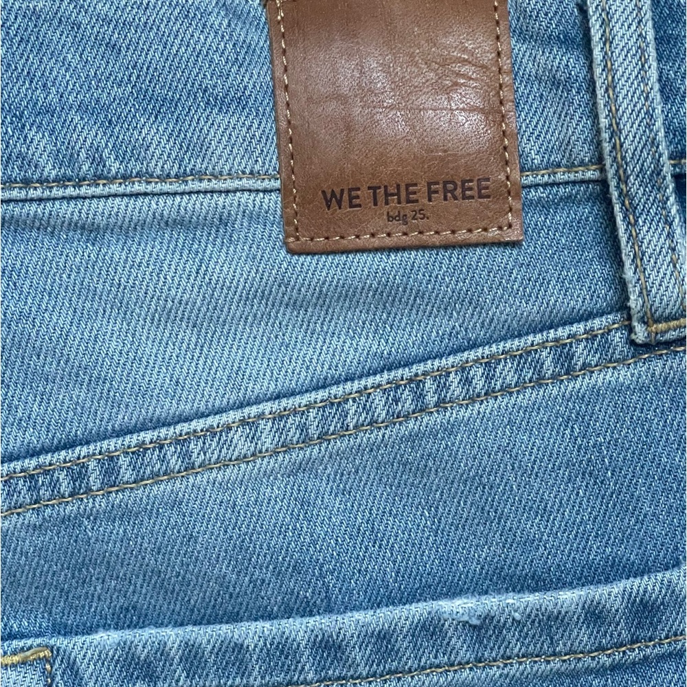 We The Free Light Wash Distressed Button Fly High Rise Raw Hem Skinny Jeans - Picture 11 of 11